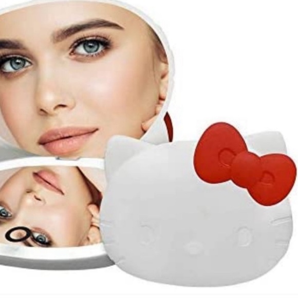 ✨Hello Kitty Kawaii compact mirror NIB - Picture 5 of 10